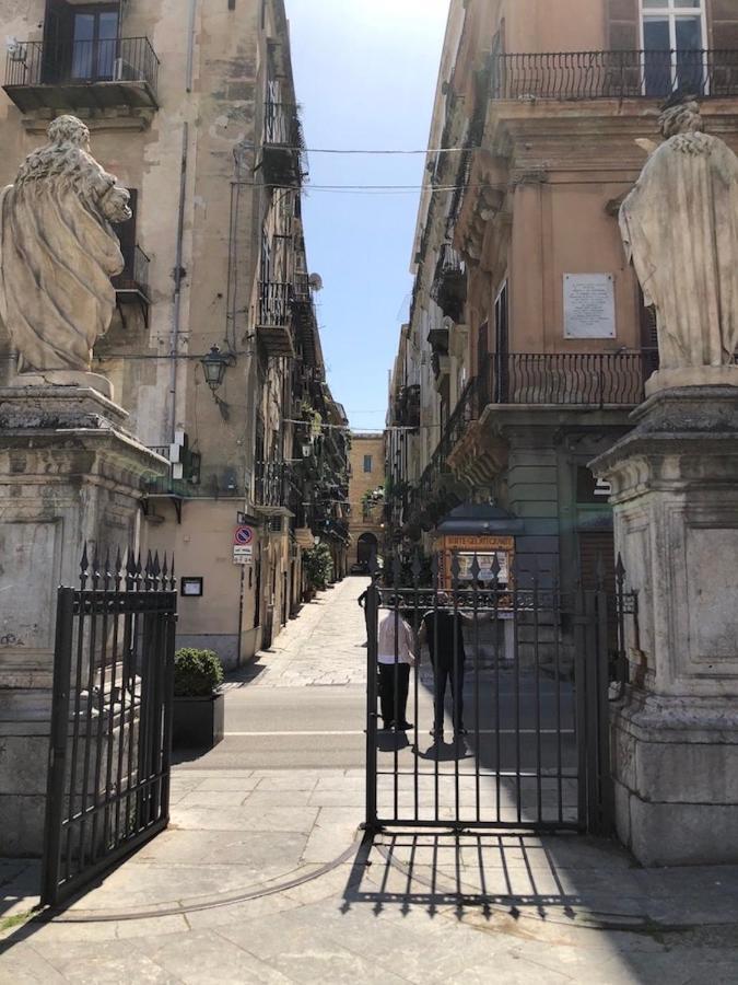 Casa Di Fronte La Cattedrale Lejlighed Palermo Eksteriør billede